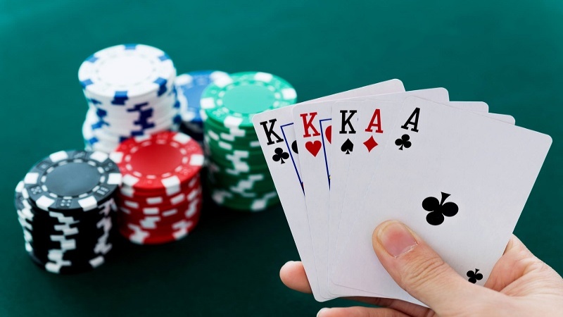 Các hành động thực hiện trong 1 ván đấu Poker